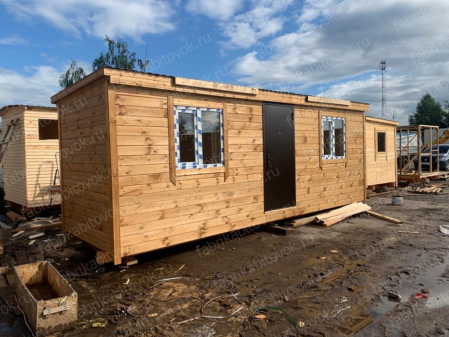 Фото Дачная Распашонка с металлической дверью из имитации бруса и двумя комнатами 6 м №3